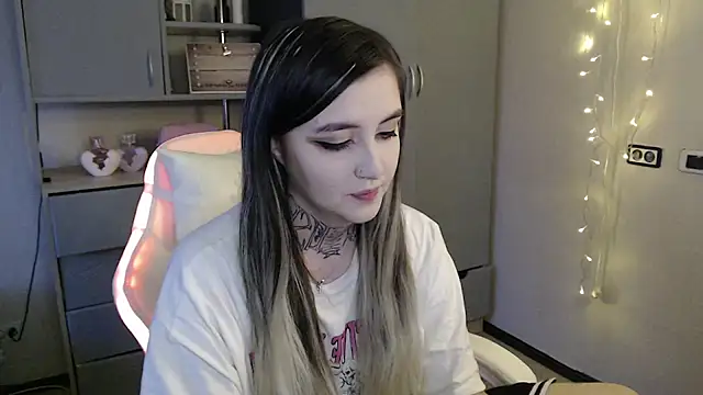 Rin Tozier online show from 03-22-26, 02:04