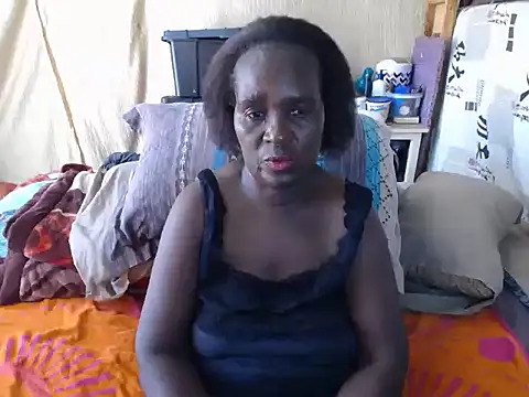 NaughtygrannieXX online show from 02-11-26, 09:36