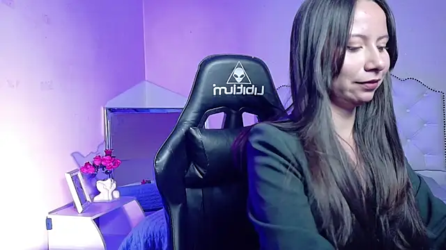 Snapshot of Mei_hells chatting on 02-23-26, 08:39 Mei hells online show from 02-23-26, 08:39