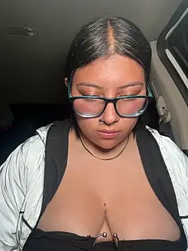 Snapshot of Lismar_fire chatting on 03-10-26, 05:12 Lismar fire online show from 03-10-26, 05:12