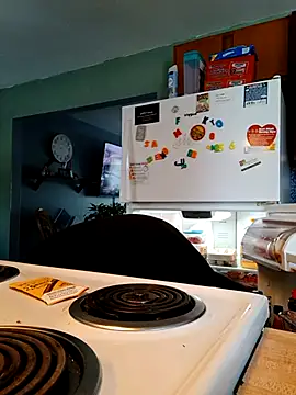 Watch-or-join online show from 02-10-26, 08:57