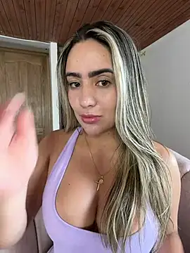 Miilana  online show from 07-18-26, 02:32