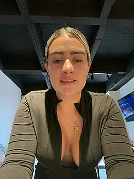 Miilana  online show from 07-31-26, 03:11