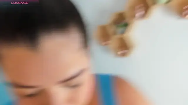 Snapshot of AgathaBloom_ chatting on 03-28-26, 01:00 AgathaBloom online show from 03-28-26, 01:00