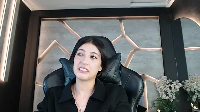 Snapshot of SinLickerr chatting on 02-28-26, 07:37 SinLickerr online show from 02-28-26, 07:37