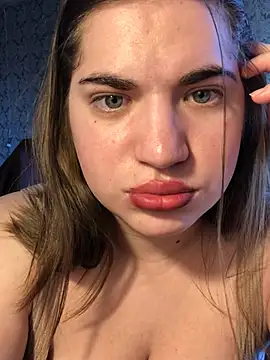 Snapshot of OliviaBlogo chatting on 03-04-26, 12:33 OliviaBlogo online show from 03-04-26, 12:33