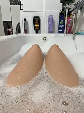 Ninimaus online show from 03-25-26, 08:37