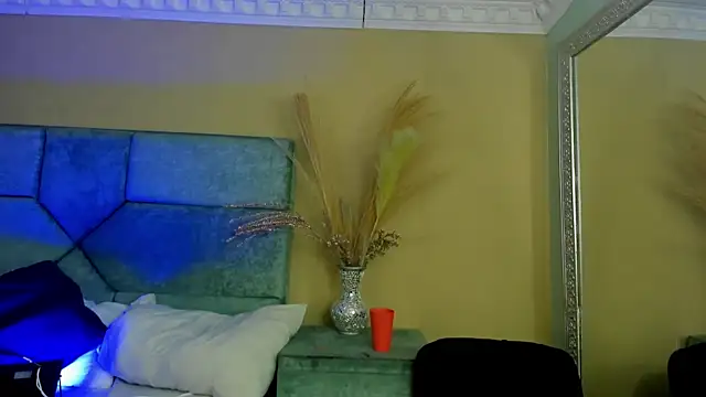 NoaahTylor online show from 06-20-26, 04:26
