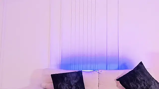 Snapshot of Kendra-Rousee chatting on 04-08-26, 07:47 Kendra-Rousee online show from 04-08-26, 07:47