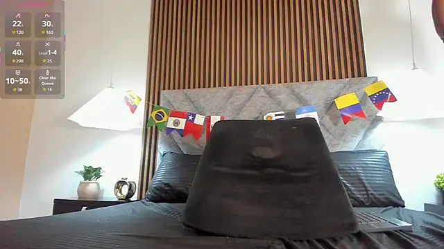 Kendra-Rousee online show from 07-12-26, 01:29