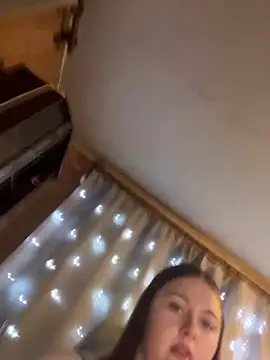 Kitten Sasha online show from 02-13-26, 08:38