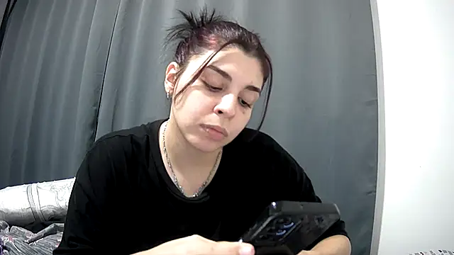 Snapshot of violetazein7 chatting on 05-16-26, 12:18 violetazein7 online show from 05-16-26, 12:18