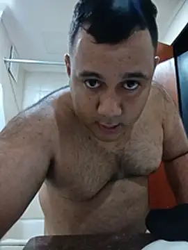 Snapshot of Mohamed1627 chatting on 05-13-26, 03:59 Mohamed1627 online show from 05-13-26, 03:59