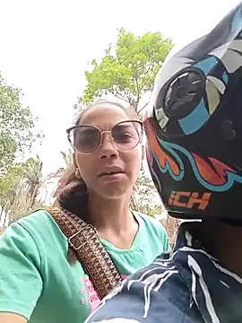 Snapshot of Thehotscorpions2907 chatting on 03-28-26, 07:46 Thehotscorpions2907 online show from 03-28-26, 07:46