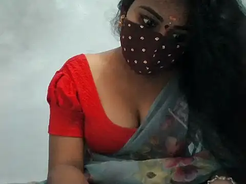 Snapshot of Rathi-priyaa chatting on 03-01-26, 03:52 Rathi-priyaa online show from 03-01-26, 03:52