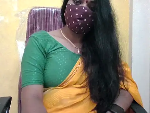 Snapshot of Rathi-priyaa chatting on 03-11-26, 04:07 Rathi-priyaa online show from 03-11-26, 04:07