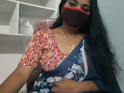 Snapshot of Rathi-priyaa chatting on 03-17-26, 04:06 Rathi-priyaa online show from 03-17-26, 04:06