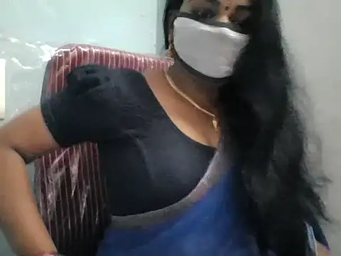 Snapshot of Rathi-priyaa chatting on 03-21-26, 05:23 Rathi-priyaa online show from 03-21-26, 05:23