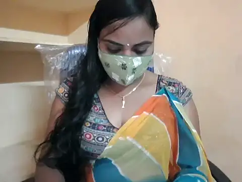 Snapshot of Rathi-priyaa chatting on 04-01-26, 06:03 Rathi-priyaa online show from 04-01-26, 06:03