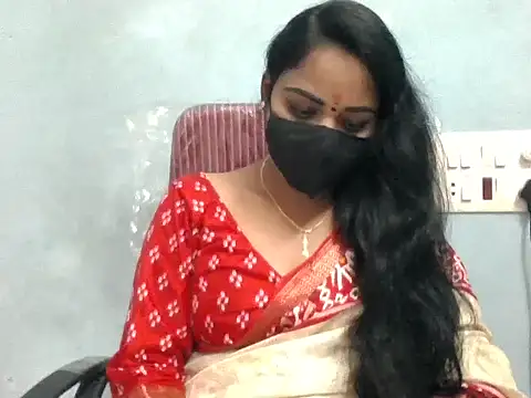 Snapshot of Rathi-priyaa chatting on 04-05-26, 04:20 Rathi-priyaa online show from 04-05-26, 04:20