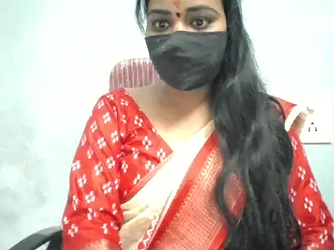 Snapshot of Rathi-priyaa chatting on 04-11-26, 09:35 Rathi-priyaa online show from 04-11-26, 09:35