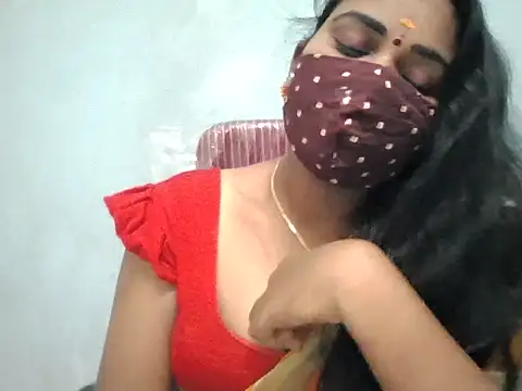 Snapshot of Rathi-priyaa chatting on 04-14-26, 04:29 Rathi-priyaa online show from 04-14-26, 04:29