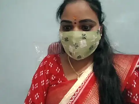 Snapshot of Rathi-priyaa chatting on 04-15-26, 04:52 Rathi-priyaa online show from 04-15-26, 04:52