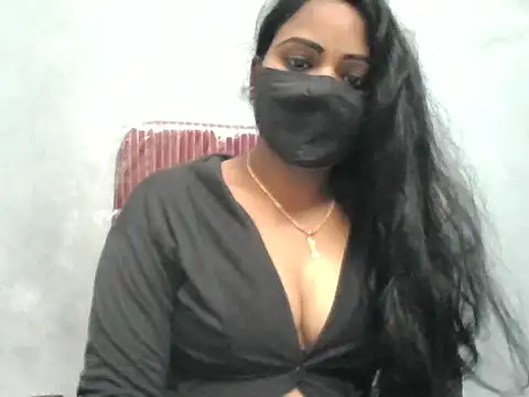 Snapshot of Rathi-priyaa chatting on 04-27-26, 04:43 Rathi-priyaa online show from 04-27-26, 04:43