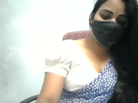 Snapshot of Rathi-priyaa chatting on 05-06-26, 03:57 Rathi-priyaa online show from 05-06-26, 03:57