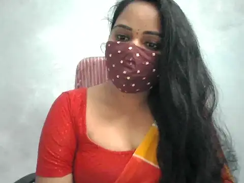 Snapshot of Rathi-priyaa chatting on 05-15-26, 05:03 Rathi-priyaa online show from 05-15-26, 05:03