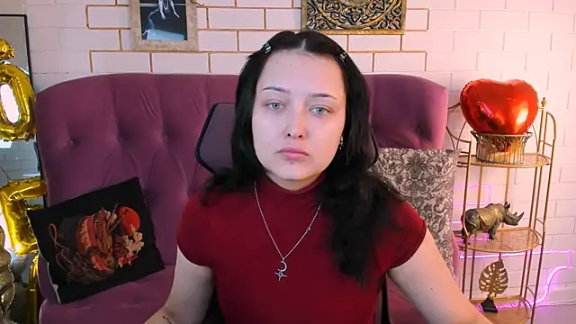 Snapshot of annadoyle chatting on 02-12-26, 01:06 annadoyle online show from 02-12-26, 01:06