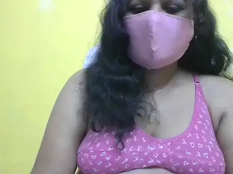 anu-reddyy online show from 05-19-26, 03:46