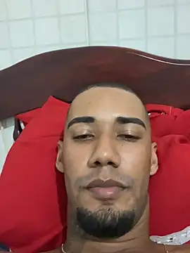 Snapshot of Gomes5433 chatting on 03-11-26, 12:05 Gomes5433 online show from 03-11-26, 12:05