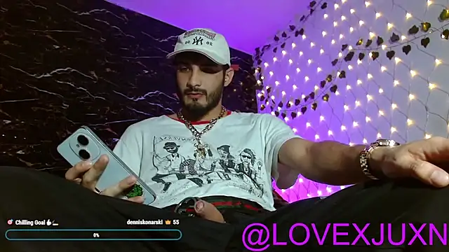 LovexJuxn8 online show from 04-29-26, 09:21