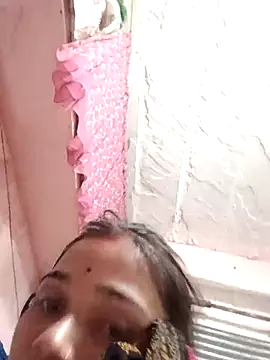 Snapshot of Deepjakolirr chatting on 05-10-26, 04:56 Deepjakolirr online show from 05-10-26, 04:56