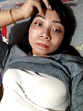 cute-shine online show from 02-25-26, 05:06