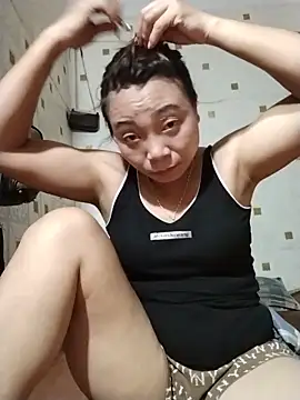 cute-shine online show from 05-19-26, 12:27