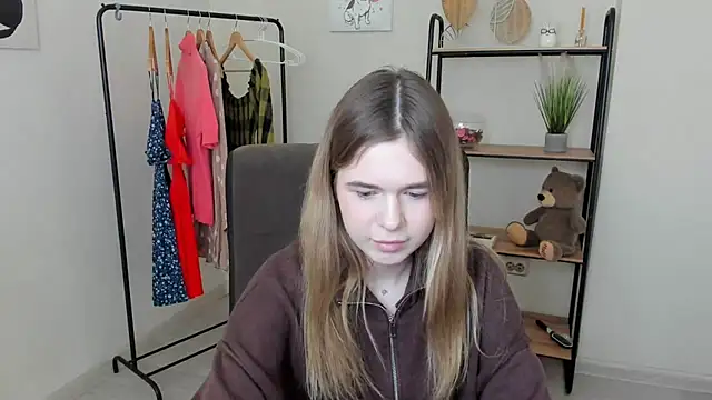 Snapshot of EleanorConnerr chatting on 02-13-26, 02:35 EleanorConnerr online show from 02-13-26, 02:35