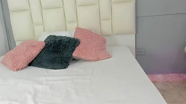 Snapshot of Zaphiro__Sky chatting on 03-16-26, 08:51 Zaphiro Sky online show from 03-16-26, 08:51