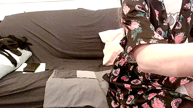 Snapshot of Sexwestworld chatting on 03-19-26, 08:13 Sexwestworld online show from 03-19-26, 08:13