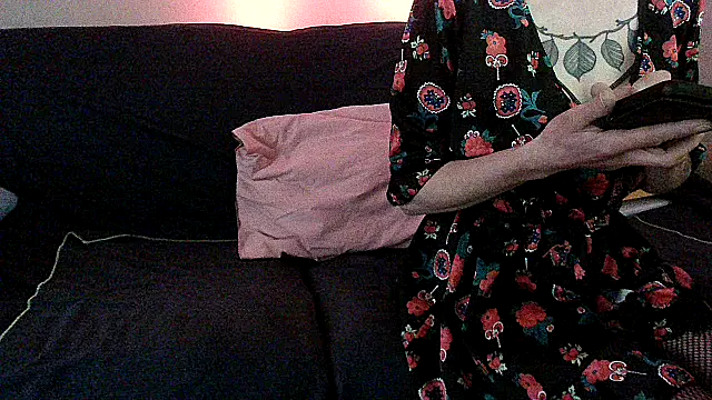 Snapshot of Sexwestworld chatting on 03-21-26, 03:59 Sexwestworld online show from 03-21-26, 03:59