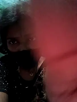 Snapshot of Desi_Couple_P chatting on 02-14-26, 04:48 Desi Couple P online show from 02-14-26, 04:48