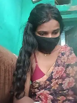 Snapshot of Desi_Couple_P chatting on 06-27-26, 01:54 Desi Couple P online show from 06-27-26, 01:54