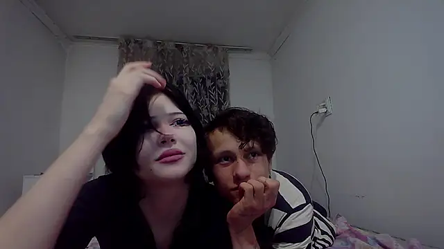 Snapshot of MegaanCollins chatting on 04-15-26, 06:15 MegaanCollins online show from 04-15-26, 06:15