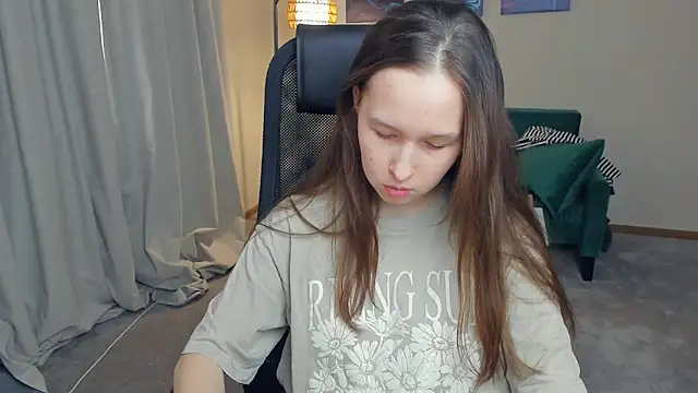 Snapshot of PicoFlower chatting on 02-12-26, 07:25 PicoFlower online show from 02-12-26, 07:25