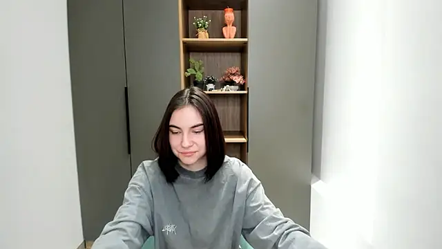 Snapshot of FelicaCarignan chatting on 02-12-26, 11:38 FelicaCarignan online show from 02-12-26, 11:38