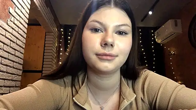 Snapshot of ArlaBristol chatting on 02-12-26, 05:19 ArlaBristol online show from 02-12-26, 05:19