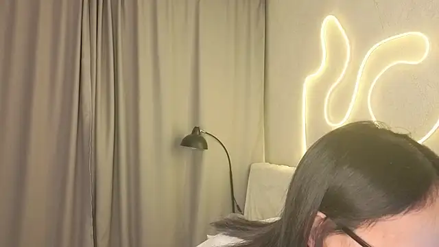 BeatrisRosel online show from 02-19-26, 06:37