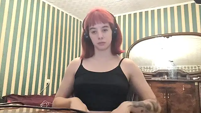 Snapshot of Remyelza chatting on 02-11-26, 07:08 Remyelza online show from 02-11-26, 07:08