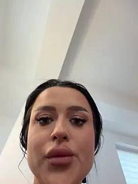 Katty Pery online show from 04-30-26, 02:01